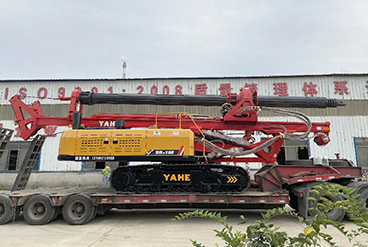 YAHE旋挖鉆機DR150開往施工現場